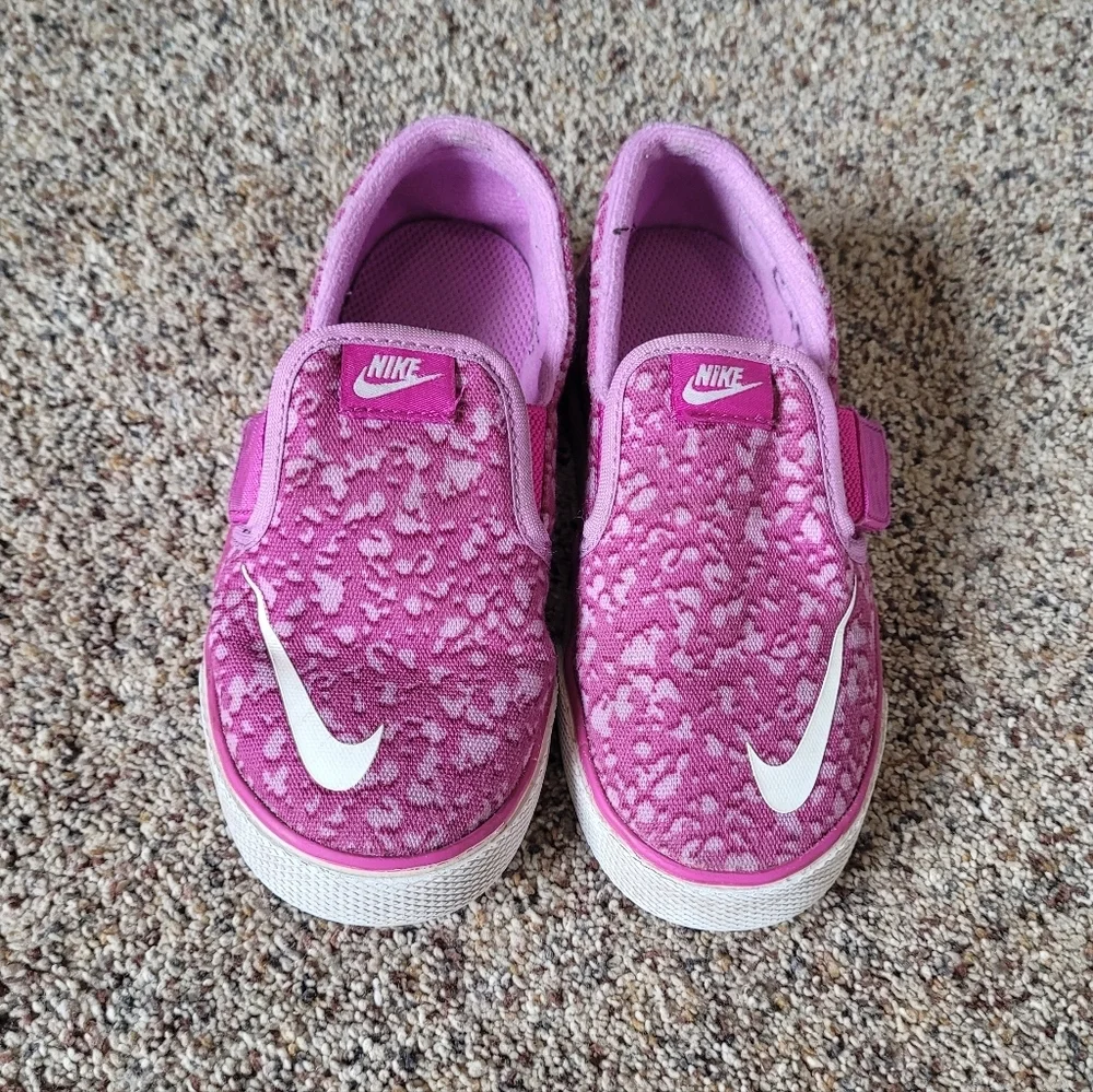 Nike Kids Toki Slip On Pink Sneakers Size 9